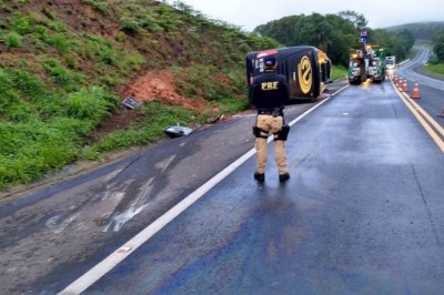 Acidente na BR-277 deixa mortos e feridos; duas crianças estão entre as vítimas