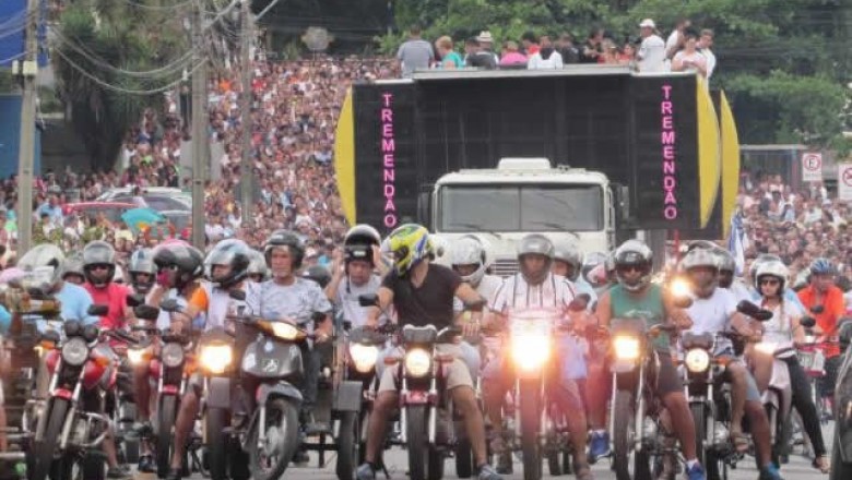 Procissão Solene de Retorno reúne grande número de fiéis em Paranaguá 