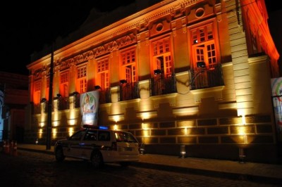 Seis peças movimentam o fim de semana no Teatro Rachel Costa em Paranaguá 