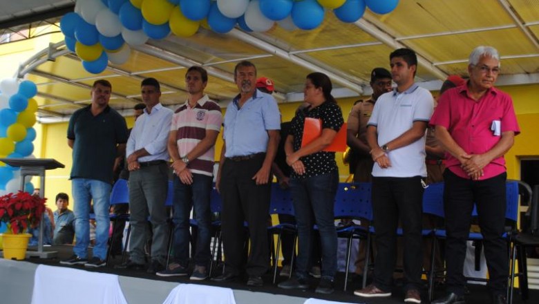 Prefeito de Paranaguá, Marcelo Roque prestigia solenidade oficial dos 22 anos de Pontal do Paraná