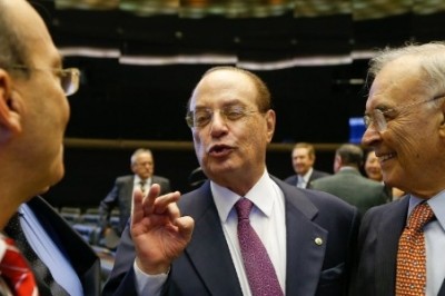 Câmara suspende salários e benefícios dos deputados Paulo Maluf e Celso Jacob