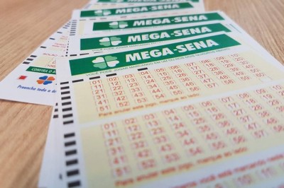 Mega-sena acumula e pode pagar R$ 20 milhões na quarta-feira