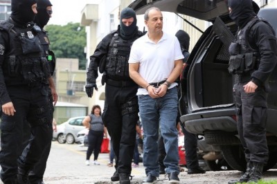 Moro pede que PF justifique uso de algemas durante transferência de Cabral