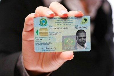 Paraná discute emissão de Documento Nacional de Identificação