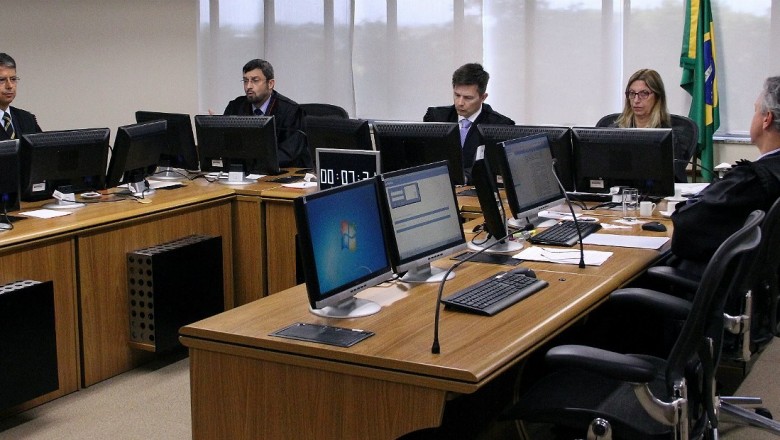 Tribunal mantém condenação de Lula por unanimidade e aumenta pena para 12 anos