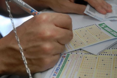 Mega-Sena pode pagar R$ 30 milhões nesta quarta-feira (31)