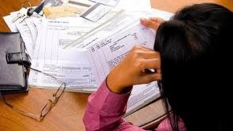 Cai número de paranaenses endividados, segundo pesquisa