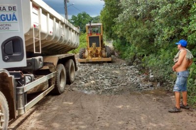 Prefeitura de Paranaguá investe em melhorias nas ruas e iluminação em Alexandra 