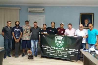 Associação dos skatistas de Paranaguá se reúne com prefeito Marcelo Roque