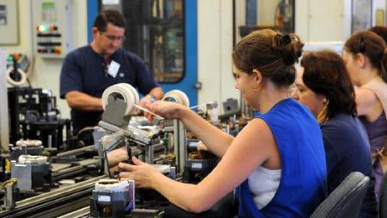 IBGE: mulheres ganham menos que homens mesmo sendo maioria com ensino superior