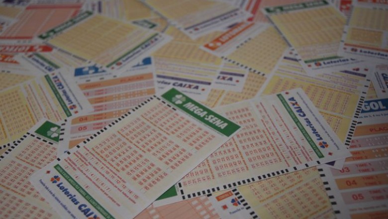 Prêmio principal da Mega-Sena pode pagar hoje R$ 3 milhões