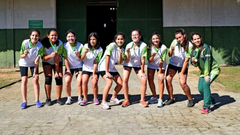 Colégio de Paranaguá garante participação na fase macrorregional no handebol