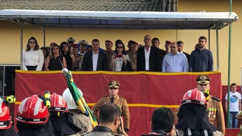 Cerimônia para troca de comando do 8º Grupamento do Corpo de Bombeiros em Paranaguá