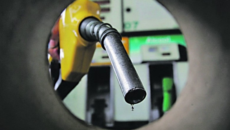 Petrobras reduz preço da gasolina em 2,8% nas refinarias