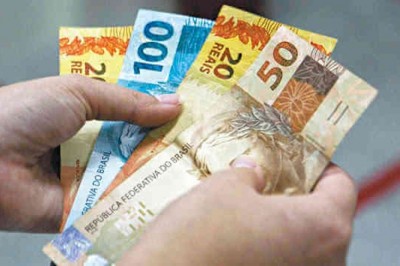 Estimativa para salário mínimo em 2019 é de R$ 998