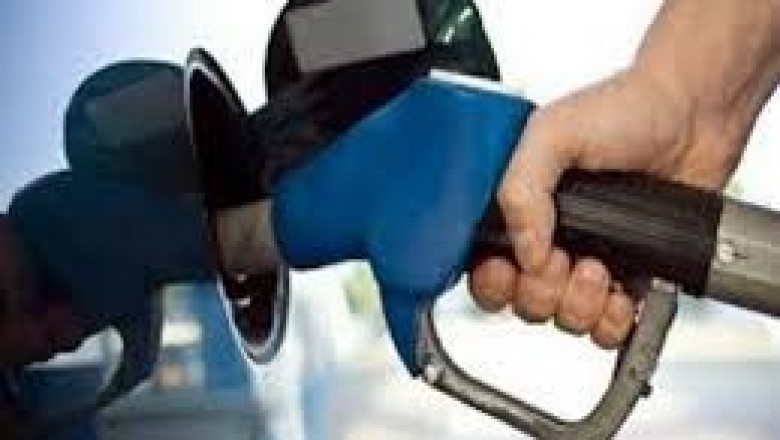 Preço médio da gasolina cai 1,35% nesta quarta; diesel está R$ 2,0316