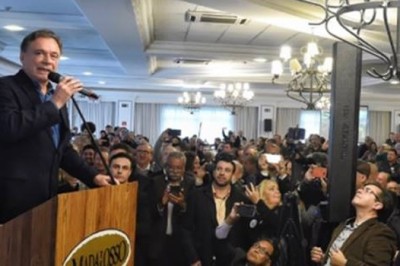 Alvaro Dias lança pré-candidatura no Paraná em encontro 'suprapartidário'