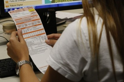 Aneel autoriza e Copel vai reajustar a conta de luz em 15,99%