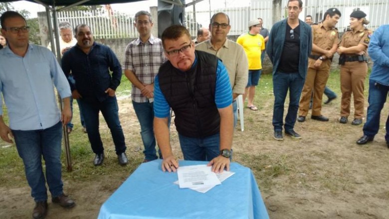 Marcelo Roque assina Ordem de Serviço para pavimentação em mais de 5km de ruas de Paranaguá
