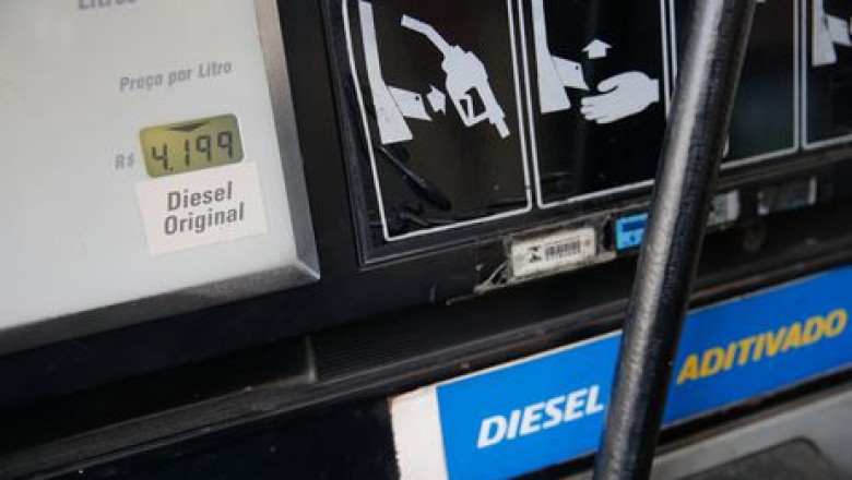 ANP descarta periodicidade mínima para reajuste de combustíveis