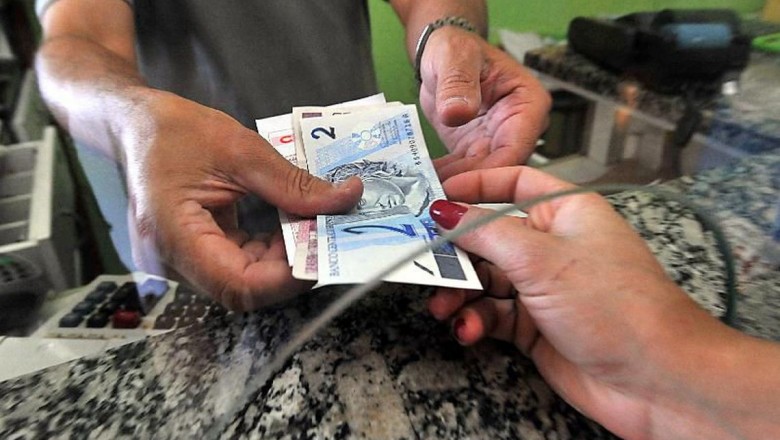 Trabalhadores já podem sacar abono do PIS/Pasep de 2017