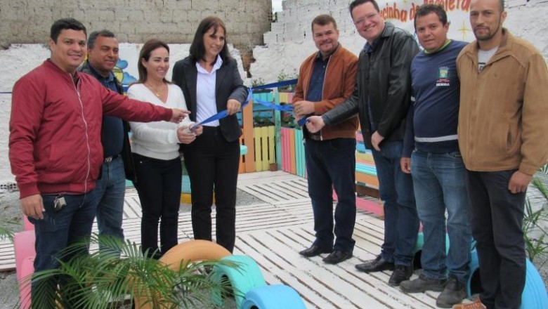 'Quintal Feliz': Escola Municipal José de Anchieta de Paranaguá recebe Praça de Bolso