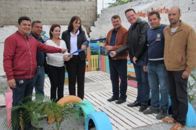 'Quintal Feliz': Escola Municipal José de Anchieta de Paranaguá recebe Praça de Bolso