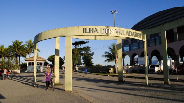 Cobrança de esgoto na Ilha dos Valadares continua suspensa