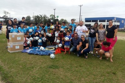 Projeto Social Geração do Bem completa dois meses e recebe material esportivo da Secretaria de Esporte do Paraná