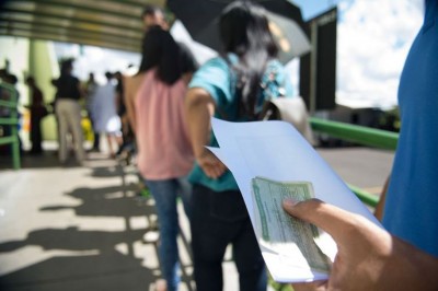 Partidos se reúnem para decidir posição no segundo turno