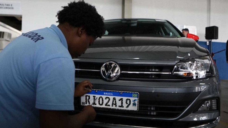 Justiça suspende adoção de placas de veículos do Mercosul