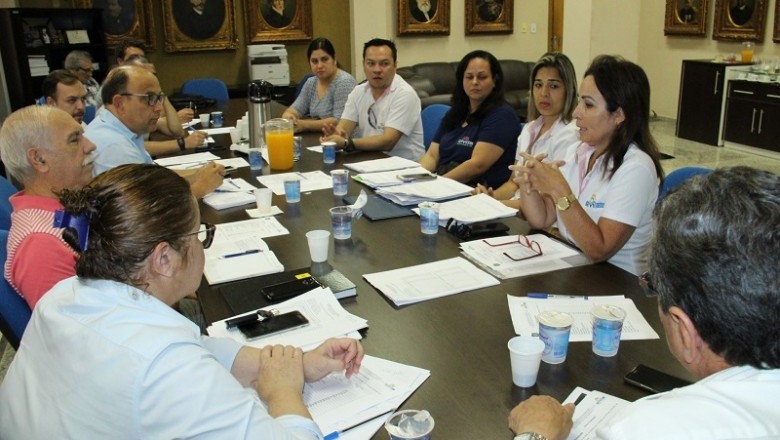 Vereadores se reúnem com equipe da Semedi para esclarecer dúvidas 
