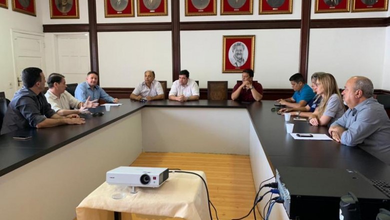 Prefeitura reforça novas ações para volta do trem de passageiros a Paranaguá