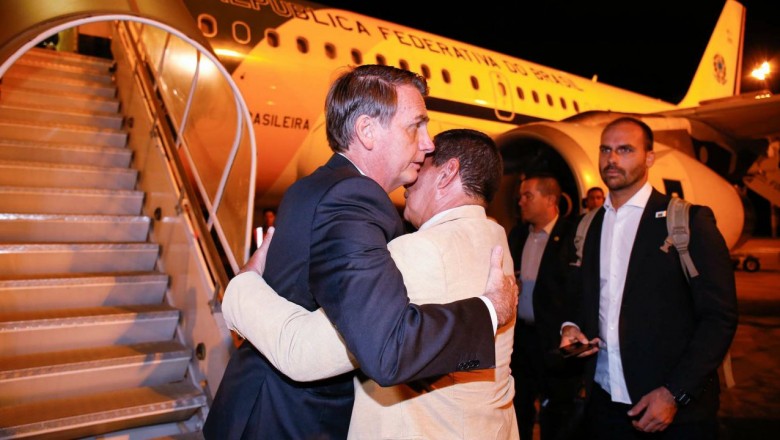 Bolsonaro chega nesta segunda à Suíça; Mourão assume a Presidência