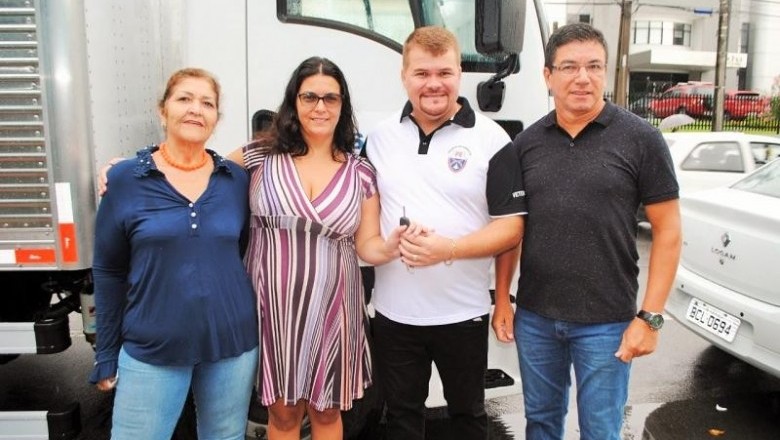 Saúde já investiu quase R$ 3 milhões em veículos novos, comemora Prefeito de Paranaguá Marcelo Roque