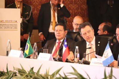 Mourão: sem medidas extremas, Venezuela pode ser pacificada