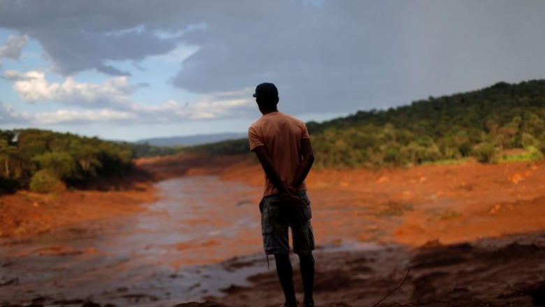 Tragédia em Brumadinho completa um mês, com mais de 130 desaparecidos