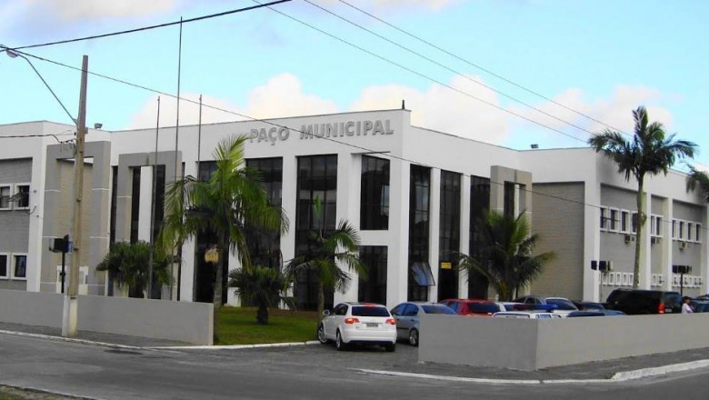 Dupla é presa suspeita de realizar 'falsas vendas' de imóveis em Matinhos