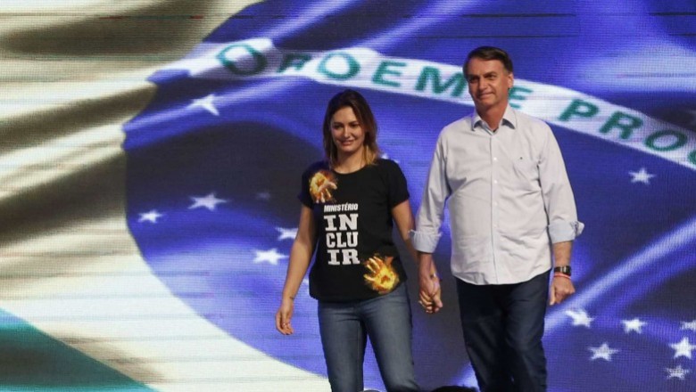 No Dia da Mulher, Bolsonaro fará evento com Michelle e Damares