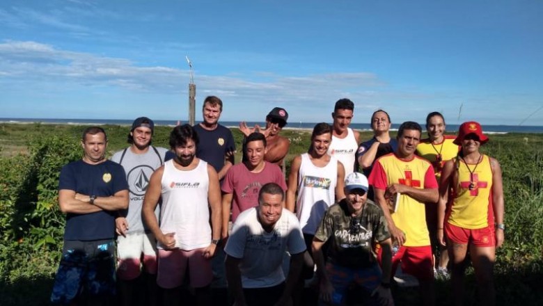 Guardas civis de Paranaguá participam de projeto Salva Surf na Ilha do Mel