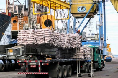 Movimentação de cargas cresce 180% no Porto de Antonina