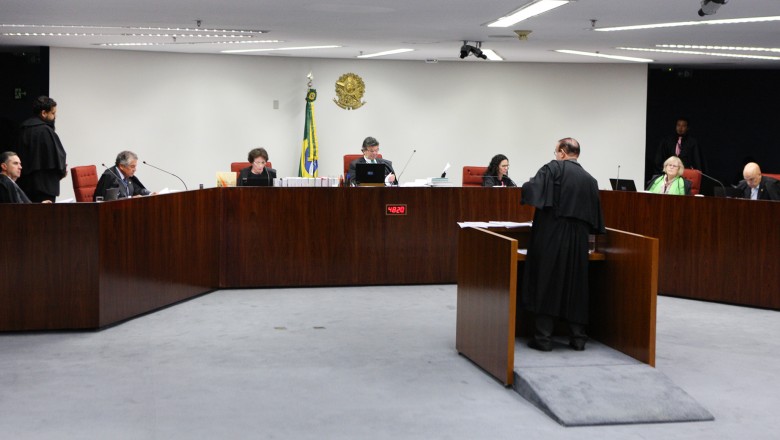 STF suspende ações sobre adicional a aposentados