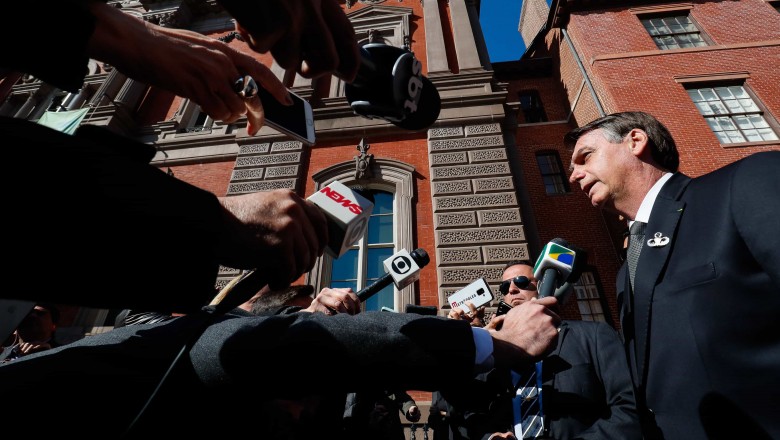 Bolsonaro pede desculpas por declaração sobre imigrantes: 'Um equívoco'