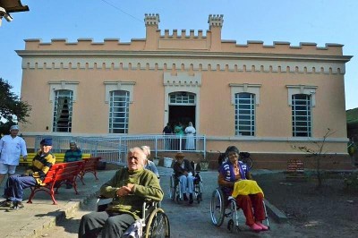 PARANAGUÁ: Cuidadores de idosos de asilos terão curso oferecido pela Secretaria de Saúde