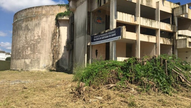 PARANAGU&Aacute;: Escola Costa e Silva ser&aacute; reformada