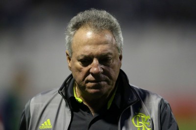 Com arritmia, técnico do Flamengo faz exames no Pró-Cardíaco no Rio