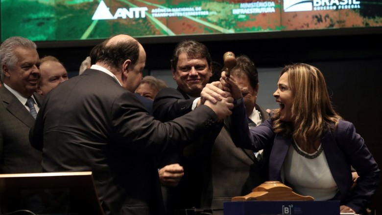 Governo arrecada R$ 2,719 bi com leilão da Ferrovia Norte-Sul