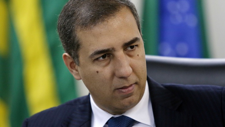 PF faz buscas ligadas ao ex-governador de Goiás José Eliton