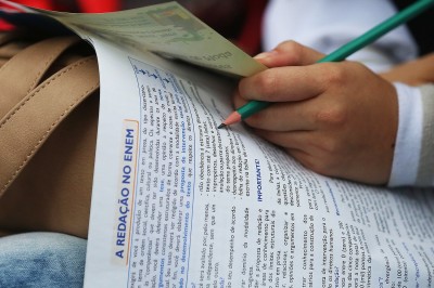 Estudantes podem pedir isenção no Enem a partir de hoje