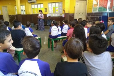 PARANAGUÁ : Escola Manoel Viana recebe 'Contação de Histórias' em lembrança ao Dia do Autismo